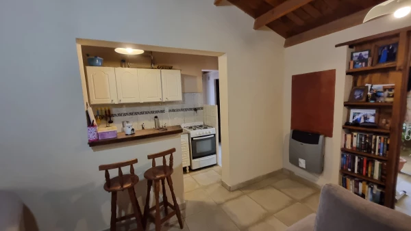 LOS SAUCES. Hermosa y funcional casa. - Rucal Hue 900 - foto 3