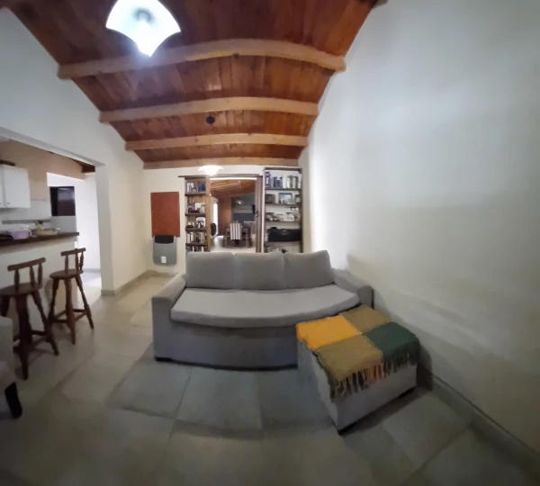 LOS SAUCES. Hermosa y funcional casa. - Rucal Hue 900 - foto 5