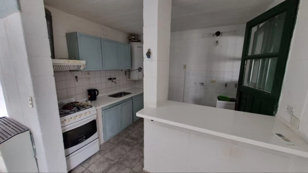 Venta. Casa de 2 plantas, en muy buen estado de conservación.- - Remedios de Escalada 780 - foto 4