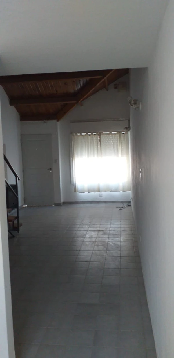 VENTA. CASA en PH, UNA EXCELENTE OPORTUNIDAD! - Entre Ríos 543 - foto 2