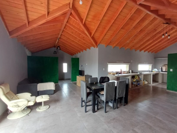 ¡VENTA, HERMOSA CASA EN GAIMAN! - Italia 822, Gaiman - foto 3
