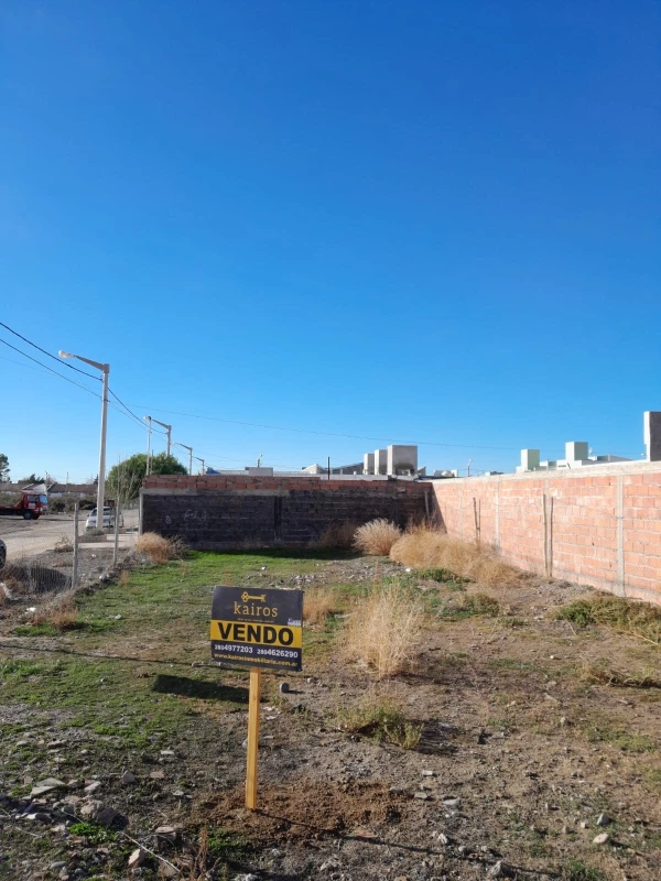 Terreno en Esquina a una cuadra de Michael Jones - Trelew - Fray Luis Beltrán & Paraná - foto 5