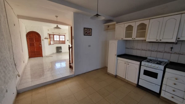 Nuevo Ingreso Triplex en Villa Italia - Juan M Thomas 185 - foto 2