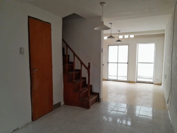 Nuevo Ingreso Triplex en Villa Italia - Juan M Thomas 185 - foto 4