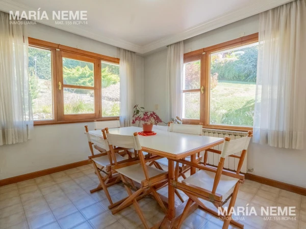 Casa en Venta barrio Belgrano Bariloche - Vista al Lago - Belgrano  al 300 - foto 3