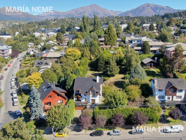 Casa en Venta barrio Belgrano Bariloche - Vista al Lago - Belgrano  al 300 - foto 6
