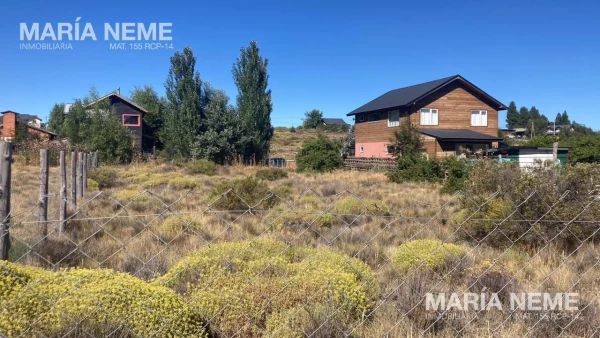 Terreno en Venta de 838m2 en Dina Huapi - Terreno en Venta de 838m2 en Dina Huapi
