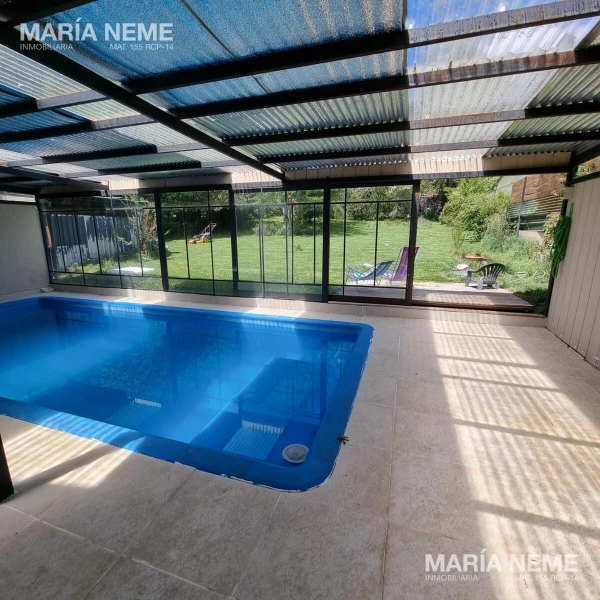Casa con Pileta Climatizada sobre Avda Bustillo al 18200 - Avenida Exequiel Bustillo al 18200