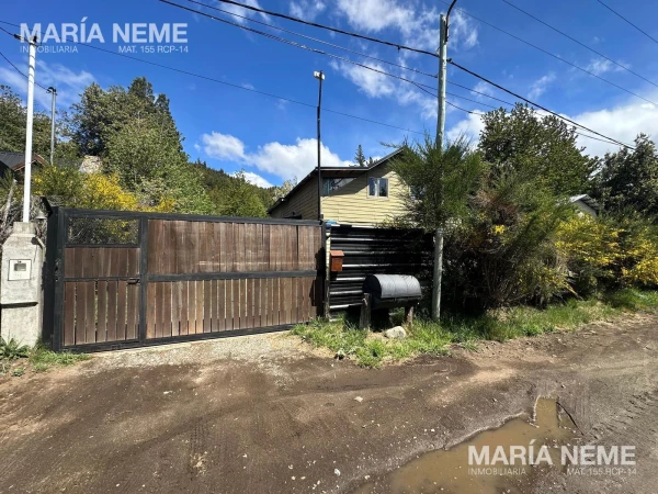 Casa con Pileta Climatizada sobre Avda Bustillo al 18200 - Avenida Exequiel Bustillo al 18200 - foto 2