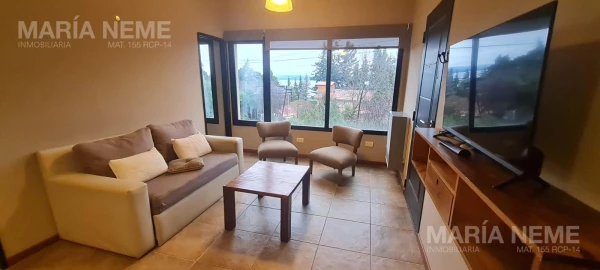 Departamento en alquiler permanente con vista al lago, km 5 a metros de Av Bustillo - Tronador al 4300 Servicios Incluidos