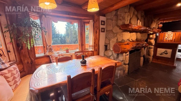 Casa en Barrio Antu Hue - Hermosa Casa en exclusivo Barrio de Bariloche en pleno Cerro Otto - foto 3