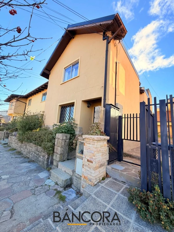Casa tipo hostel en venta Bariloche centro - Ruiz Moreno al 300 - foto 5