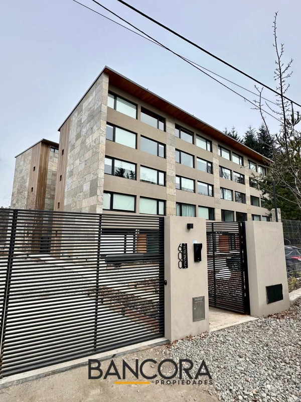 Departamento en Las Margaritas - av pioneros al 600