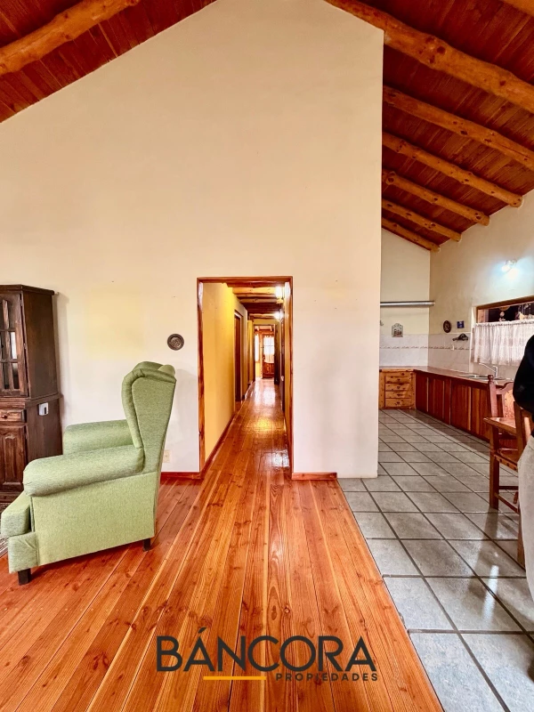 Casa en Dina Huapi - Los Robles  al 300 - foto 5